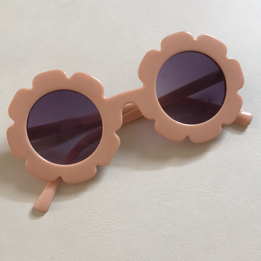 Baby Girl Flower Sunglasses!